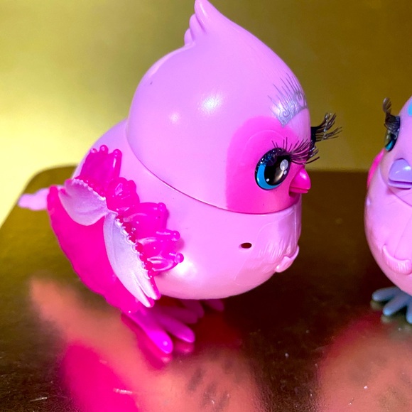 LITTLE LIVE PETS LIL’ BIRD PRINCESS POLLY & TIARA TWEETS THEY TWEET & MOVE HEADS - Picture 4 of 11
